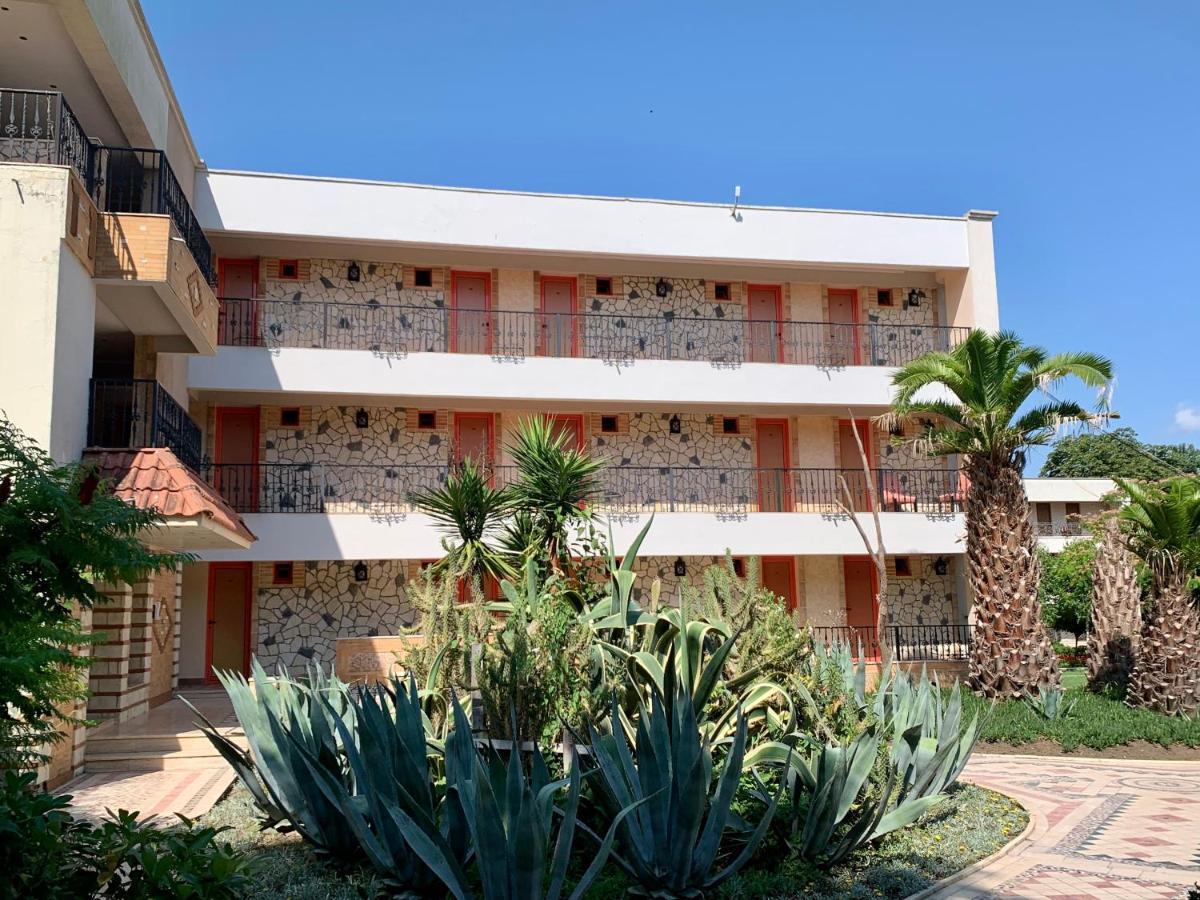 Hotel Nalba-Dalia Jupiter Dış mekan fotoğraf