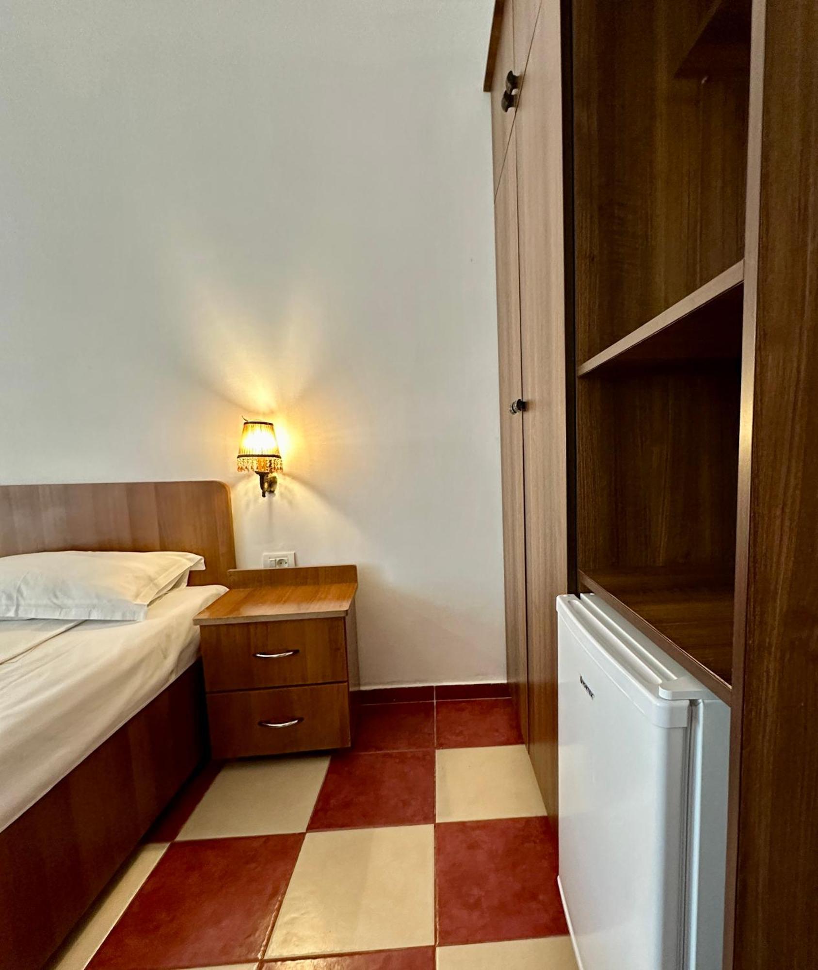 Hotel Nalba-Dalia Jupiter Dış mekan fotoğraf