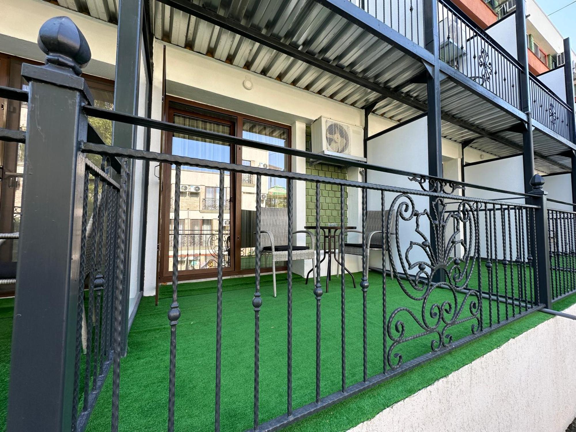 Hotel Nalba-Dalia Jupiter Dış mekan fotoğraf